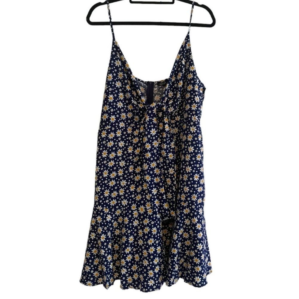 Navy daisy dress with front tie Shein size 3X (B)